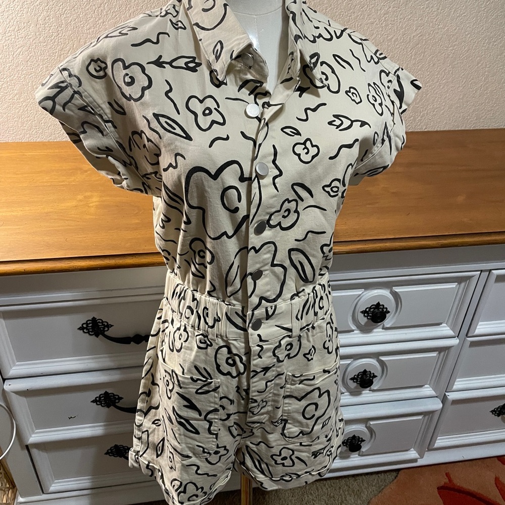 Beavely romper abstract Print Women's small pockets front and back